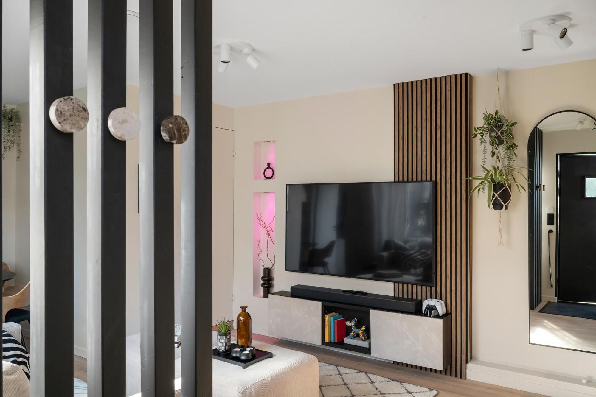 Apartment Away *
